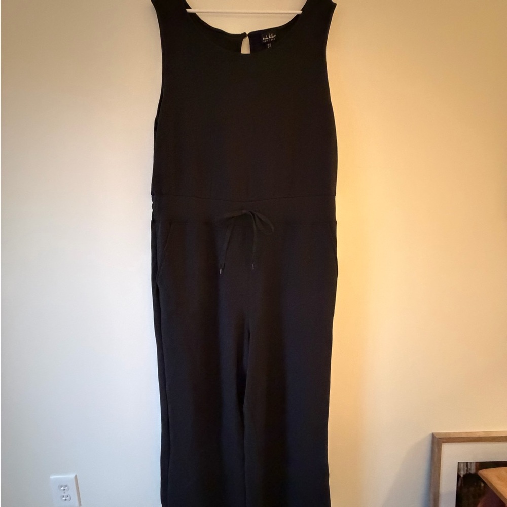 Chic Black Sleeveless Jumpsuit